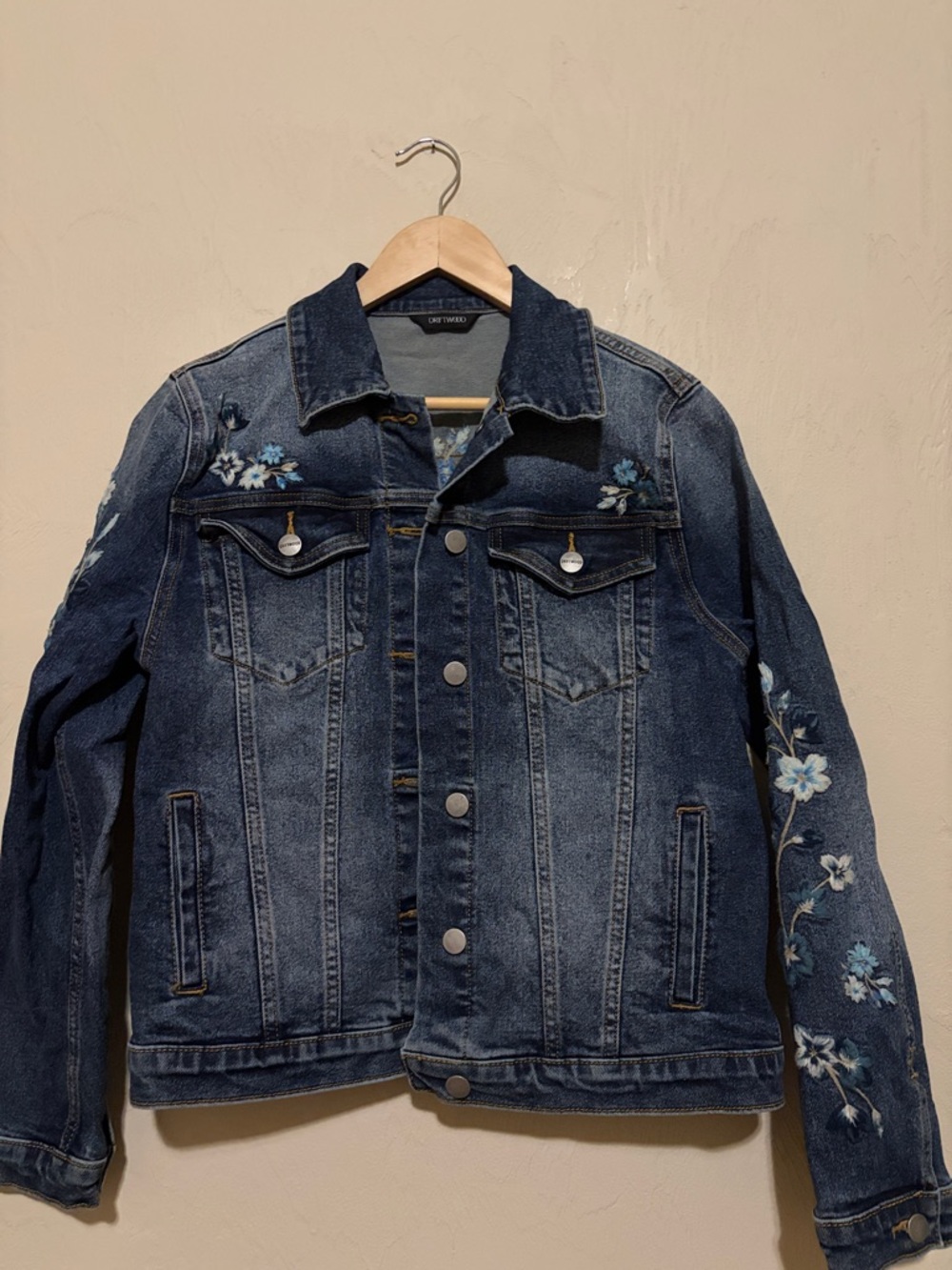 DRIFTWOOD Dark Blue Denim Jacket with Floral Embroidery. Like New!
